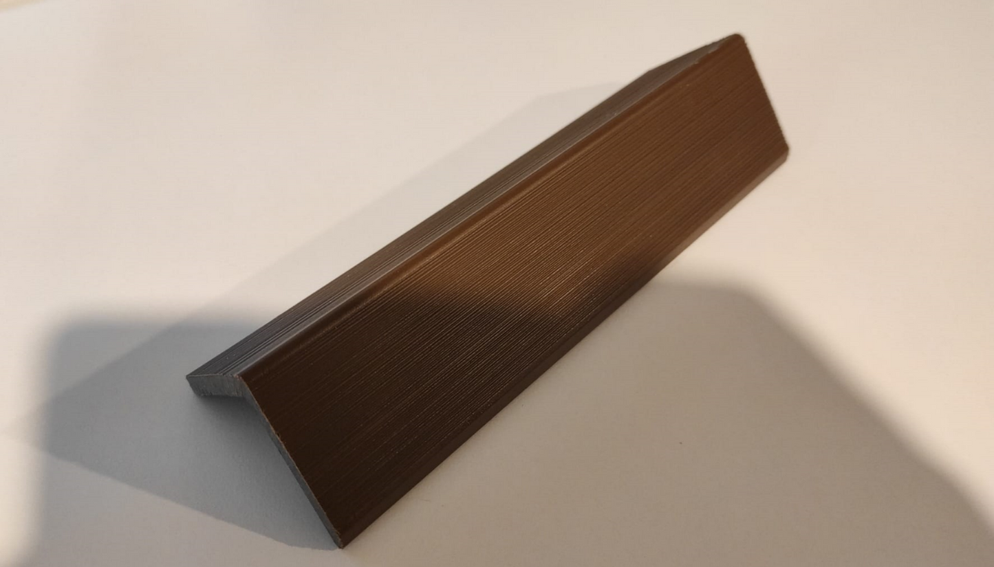 Profili angolari a L Sundeck WPC color Teak, lunghezza 2200 x 50 x 50 mm, da esterni (su pallet a perdere)