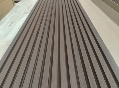 Rivestimento murale per esterni in WPC AIRSHIELD 5 Noce misure 3000 x 219 x 26 mm Confezione: 1 scatola = 3 pezzi = 1,8 m²