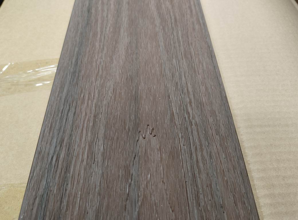 Listoni Decking Sundeck WPC bicolore Rovere-Grigio chiaro, lunghezza 2200 x 138 mm, 5 pezzi, 1.54 m², da esterni (su pallet a perdere)