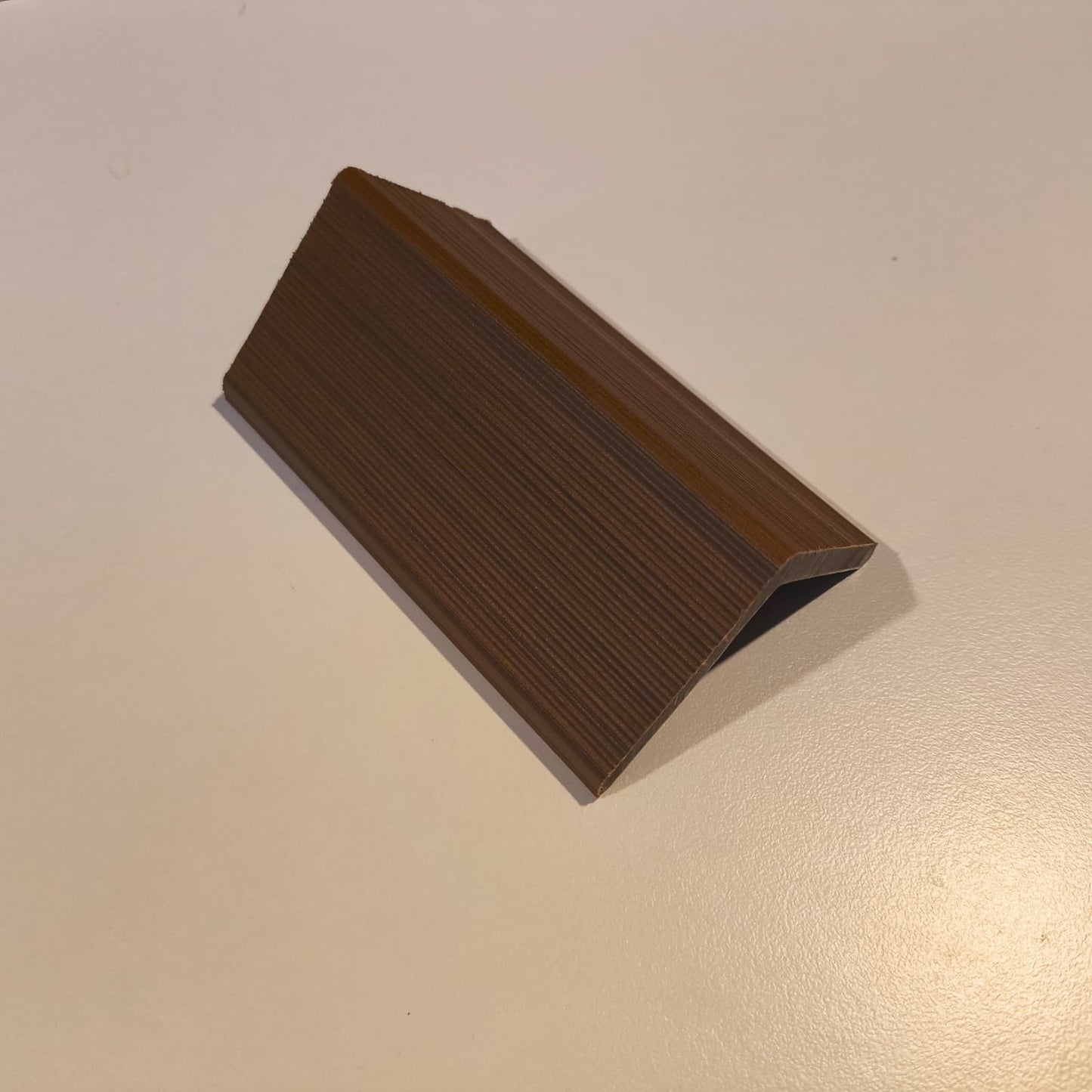 Profili angolari a L Sundeck WPC, lunghezza 2200 x 50 x 50 mm, da esterni (su pallet a perdere)