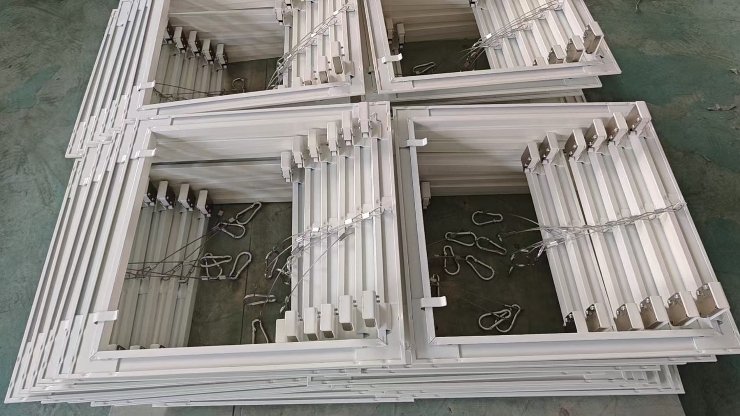 EA4040ALUWH  Formato 400x400 mm botola d’ispezione con telaio in alluminio e guarnizione, con sportello in cartongesso